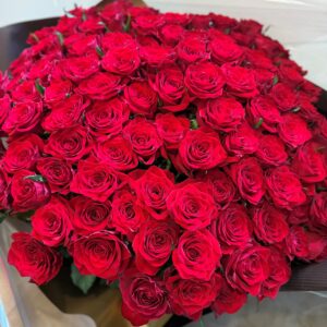 ＲＥＤ ＲＯＳＥ１０８本の花束